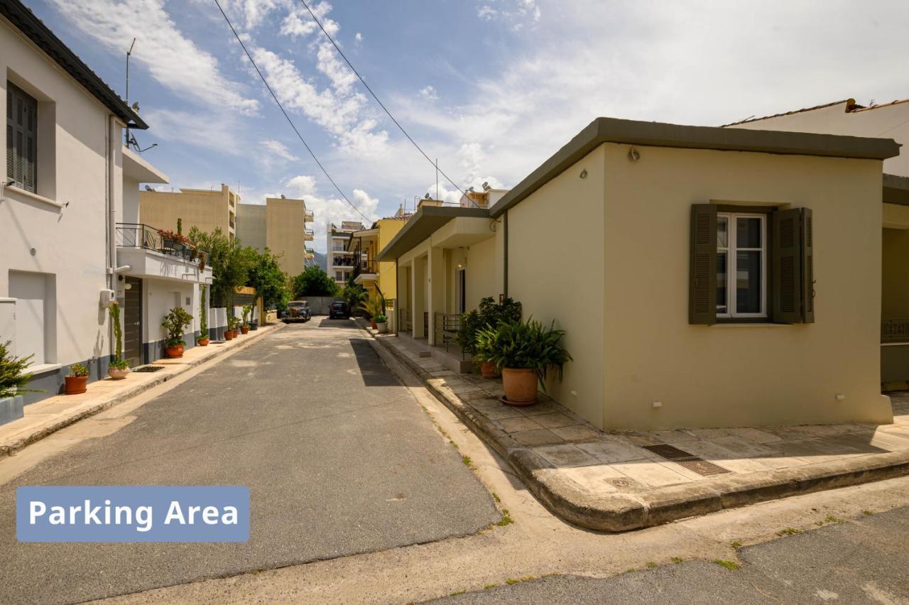Tinas Home - Kalamata Mediterranean Villas المظهر الخارجي الصورة