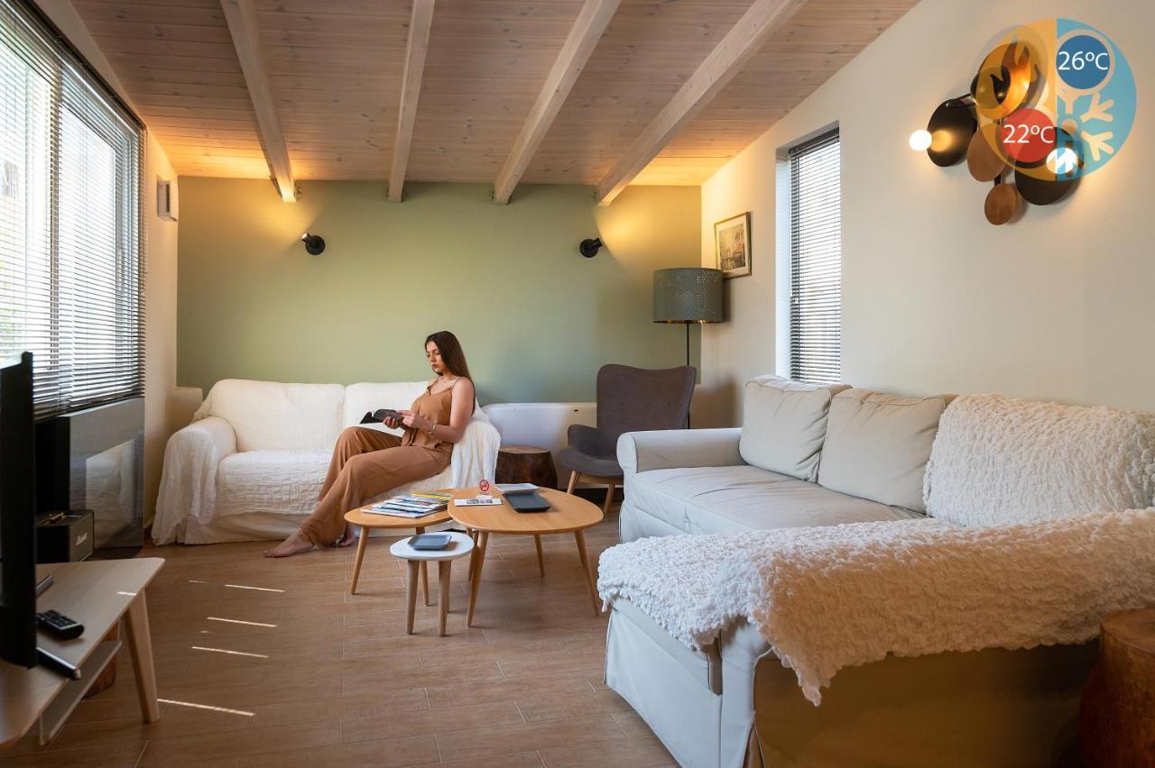Tinas Home - Kalamata Mediterranean Villas المظهر الخارجي الصورة